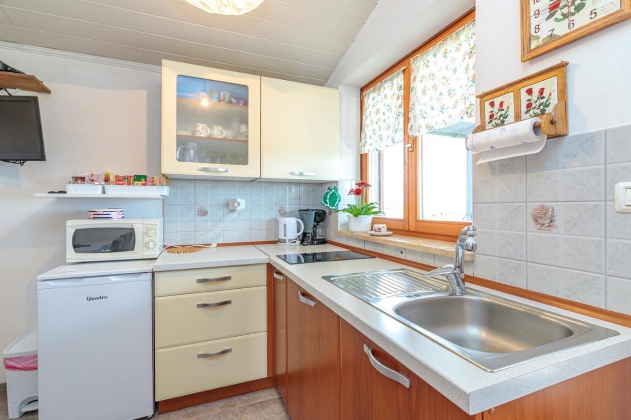 Apartments Sveti Leonard Oprtalj Экстерьер фото