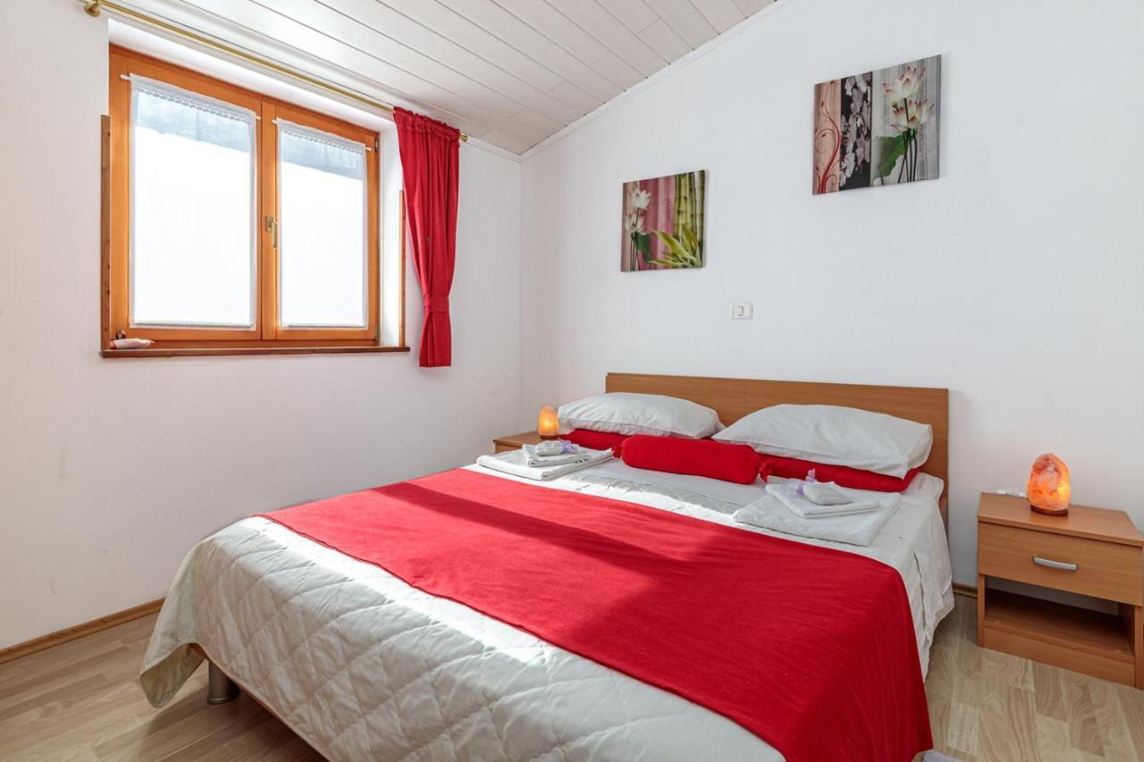Apartments Sveti Leonard Oprtalj Экстерьер фото