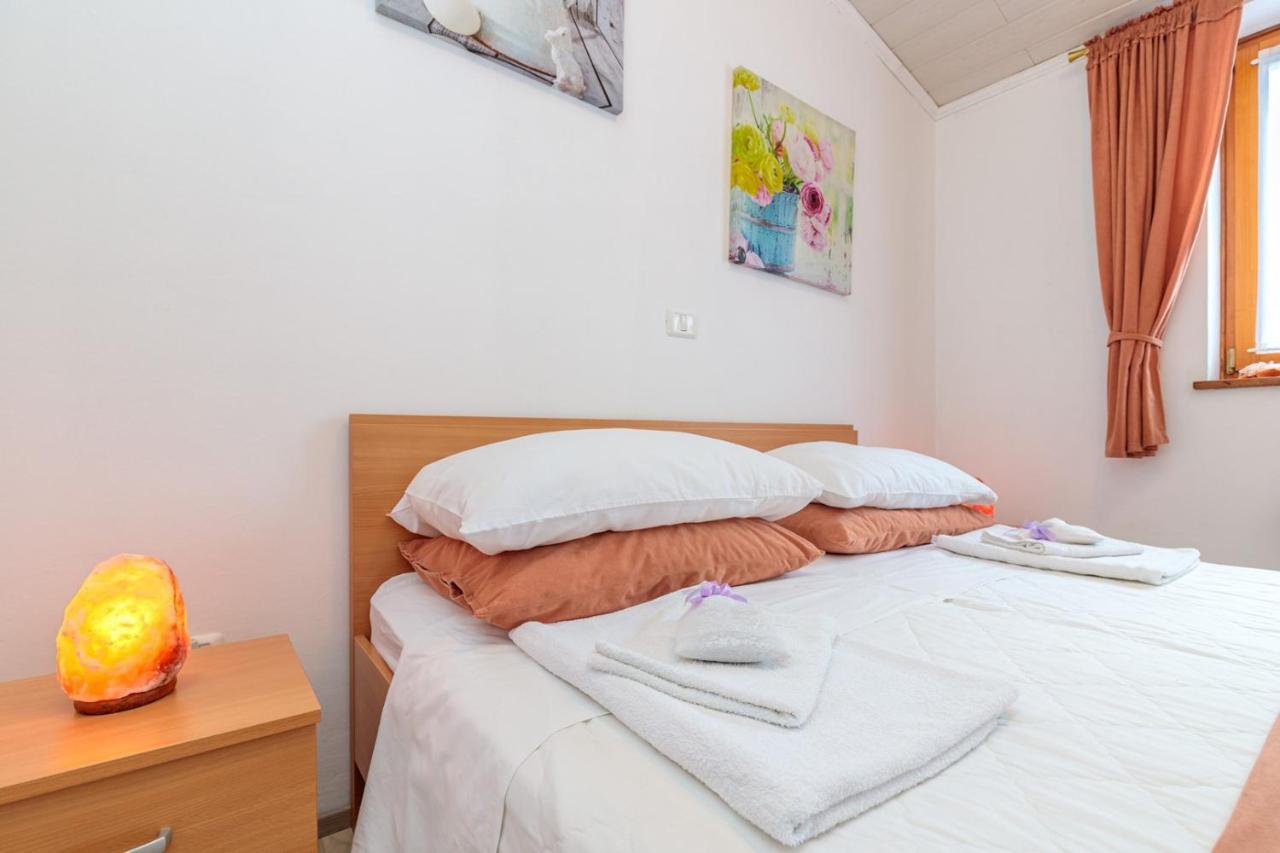 Apartments Sveti Leonard Oprtalj Экстерьер фото